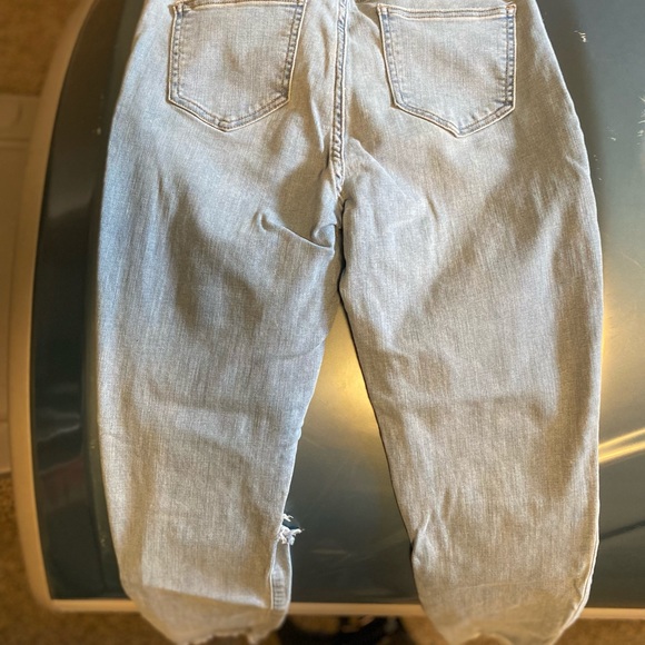 Cello High Rise Jean. - Picture 4 of 4